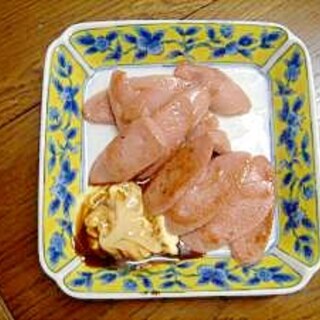 Ｂ級グルメまたは男の料理！魚肉ソーセージソテー